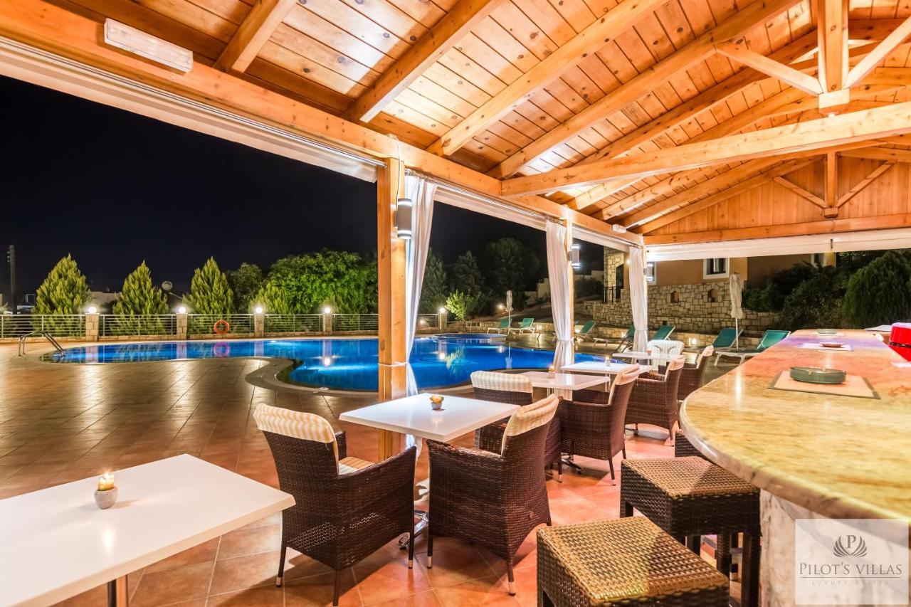 Pilot'S Villas Luxury Suites Херсонисос Екстериор снимка