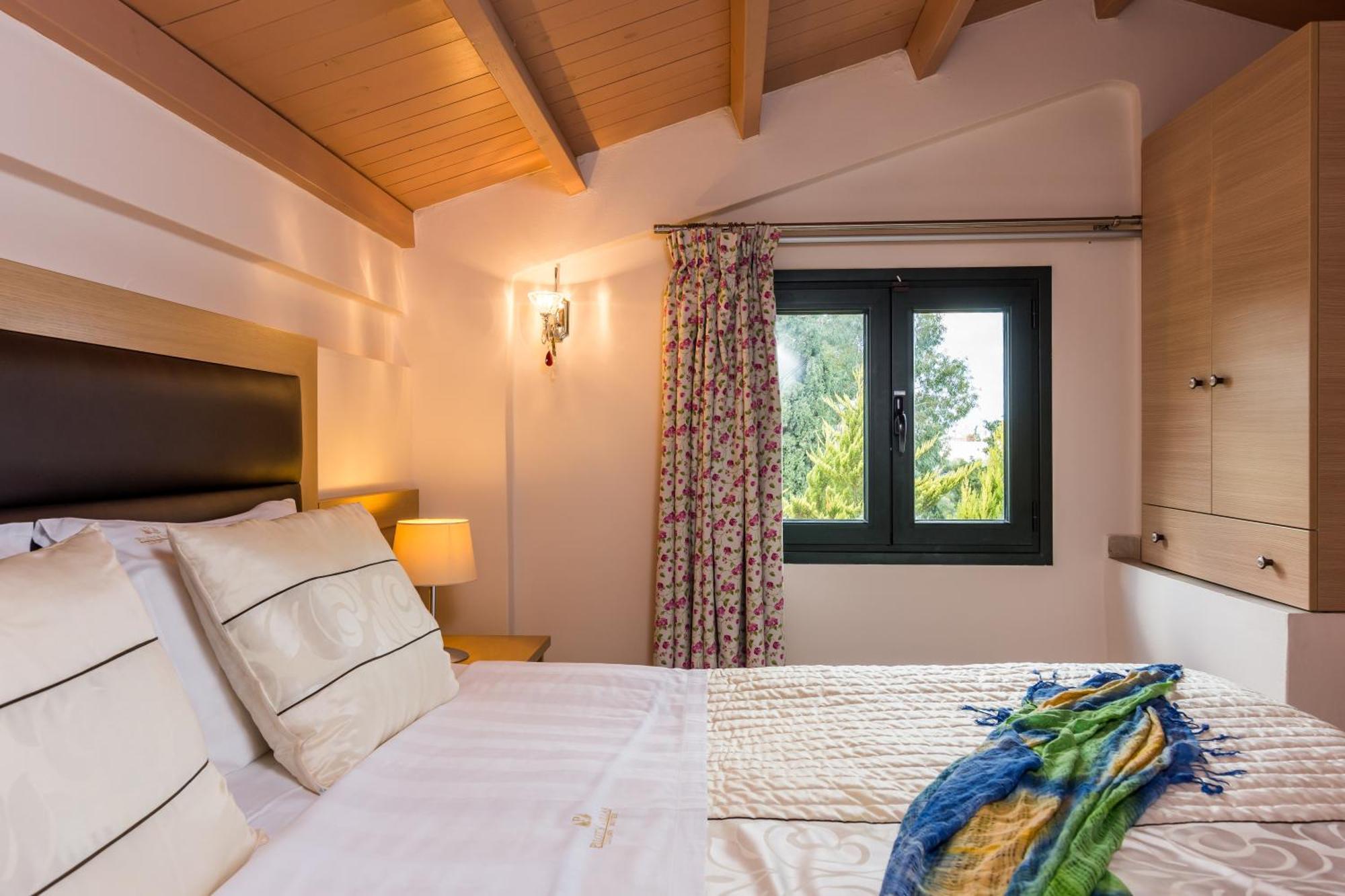 Pilot'S Villas Luxury Suites Херсонисос Екстериор снимка